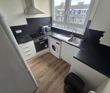 Jackson Terrace, top floor, AB24 - Photo 1