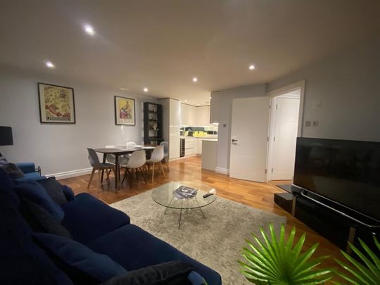 2 Bed Flat, Bridge Place, SW1V - Photo 1