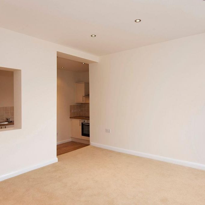 2 bedroom flat to rent - Photo 1