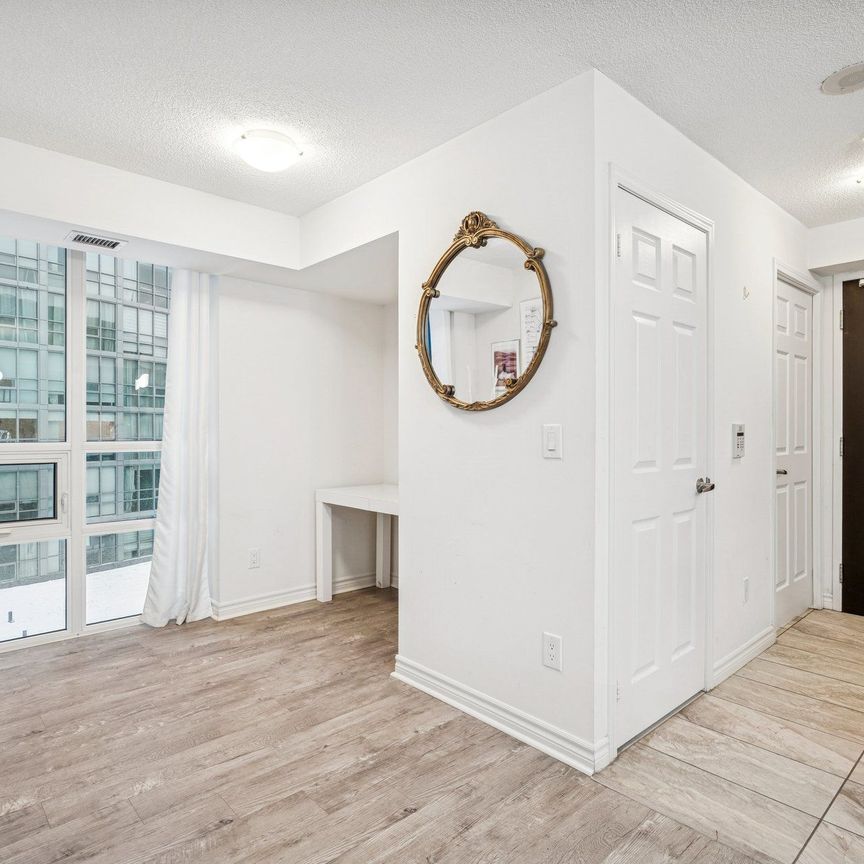 For Lease - 25 Lower Simcoe Street Unit# 1819, Toronto, Ontario - Photo 1
