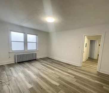 For Lease - 2 Broadway Avenue Unit# 9, Toronto, Ontario - Photo 2