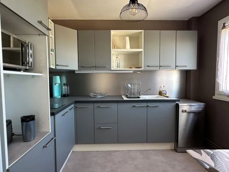 Location Appartement 2 pièces 47 m2 à La Rochelle - Photo 4