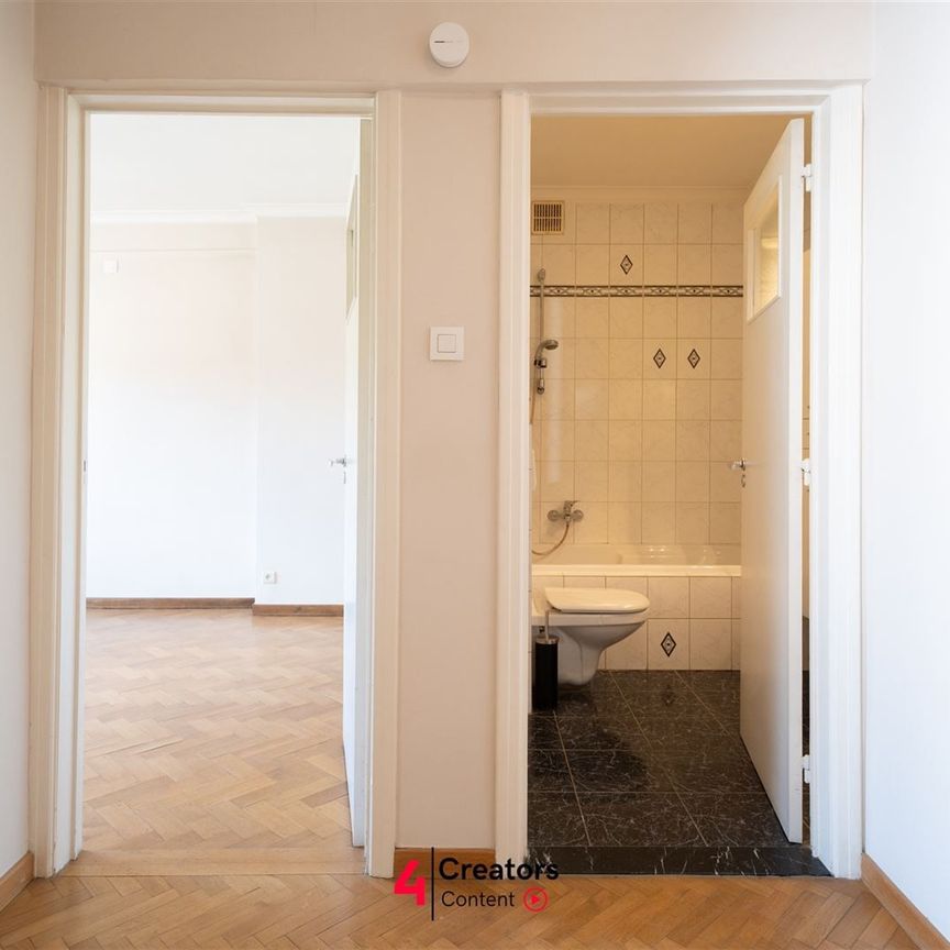 Stijlvol appartement in het bruisende hart van Sint-Niklaas! - Photo 1