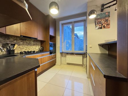 Przestronne mieszkanie w Zabytkowej kamienicy - Фото 3