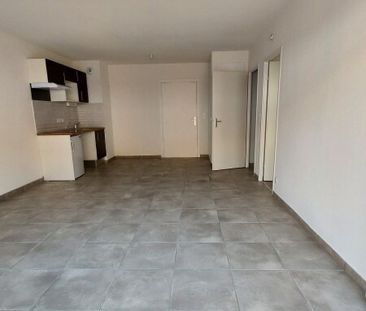 Location Appartement 2 pièces 44m² FONSORBES 31470 - Photo 5
