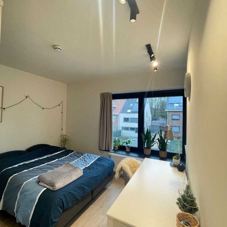 Spacious, furnished student room! - Photo 1