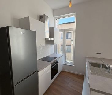 appartement 2 chambres entièrement remis à neuf à 6000 Charleroi - Foto 4