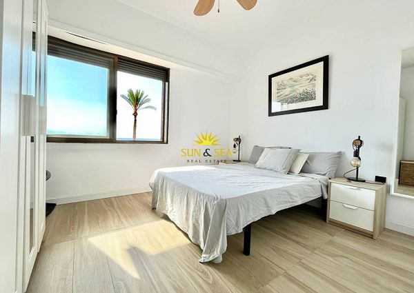APARTMENT FOR RENT ON THE FIRST LINE OF THE BEACH IN CAMPELLO - ALICANTE