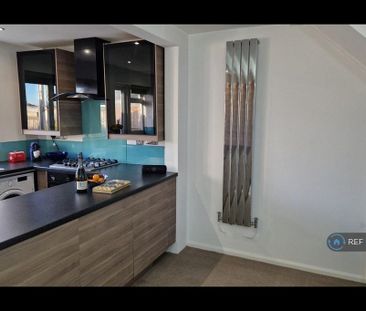 3 bedroom terraced house to rent - Photo 5