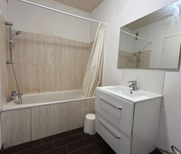 Location Appartement 2 pièces 52m² - Photo 2