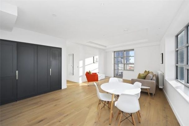 2 Bed Flat, Kent Building, E14 - Photo 1