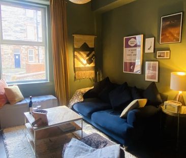 1 Bed Flat, Salamander Street, EH6 - Photo 2