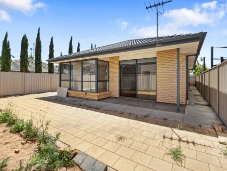 “Spacious Family Home” - Photo 3