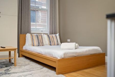 Norfolk Square - Photo 2