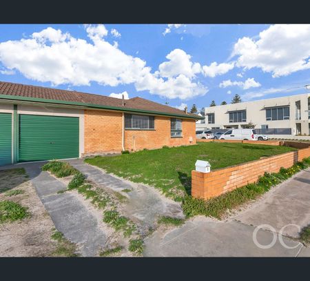 3/44 seaview Road, West Beach, SA 5024 - Photo 4