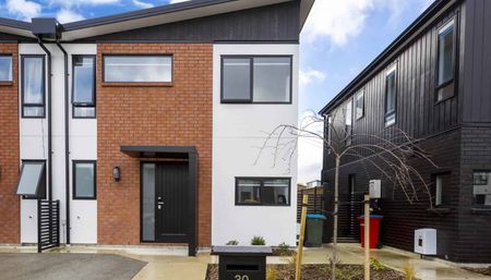 30 Doug Jensen Street, Wallaceville - Photo 3