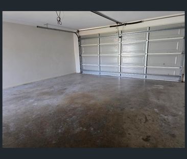 22 Katie Way, Raceview, Qld 4305 - Photo 3