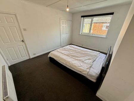 2 bedroom terraced house to rent - Photo 5