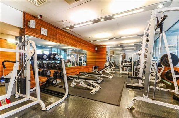 SHORT & FLEXI STAY BILLS INC STUDIO DEBTFORD BRIDGE SE13 - Photo 1