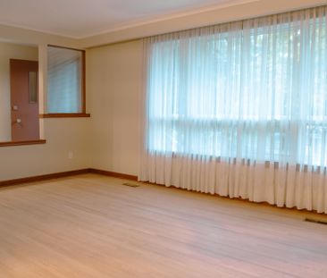 For Lease - 2 Brantwood Drive, Toronto, Ontario - Photo 1