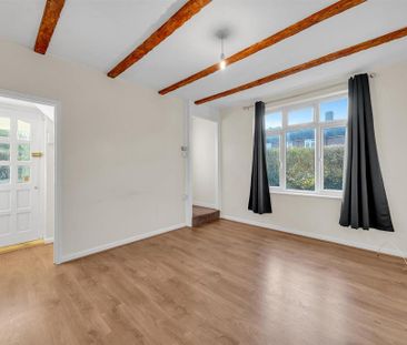 2 bedroom semi-detached house to rent - Photo 3