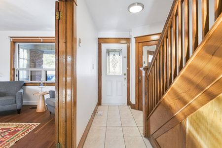 For Lease - 89 Strathmore Boulevard Unit# Upper, Toronto, Ontario - Photo 3