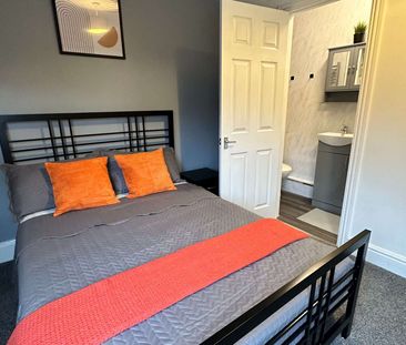 💡 All-Inclusive Double Room | in Rotherham Room 3 - Photo 6