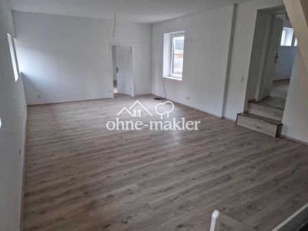 Erstbezug nach Sanierung: XXL-Wohnung in verkehrsgünstiger Lage von MG-Rheydt zu vermieten - Foto 2