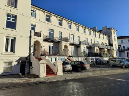 Clarendon Road, Southsea - Photo 4