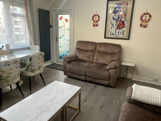 2 Bed Flat, Morningside, EH10 - Photo 1