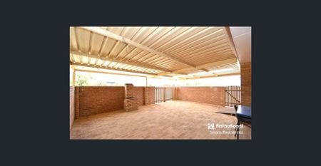 Beachside Family Home with Modern Comforts!! - Photo 2