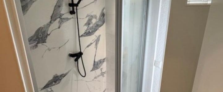 Separates Zimmer inkl. Gemeinschaftsküche/Dusche/Bad/Waschraum - Foto 1