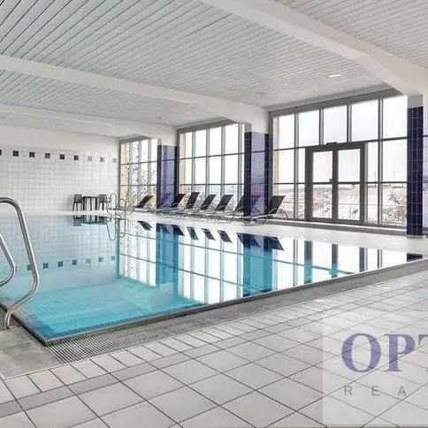 P2 Vinohrady, ul. U Zvonařky, nadstandardní byt 2 + k. k., balkón, 74 m - Fotografie 1