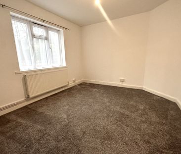 Alberta Avenue - Photo 3