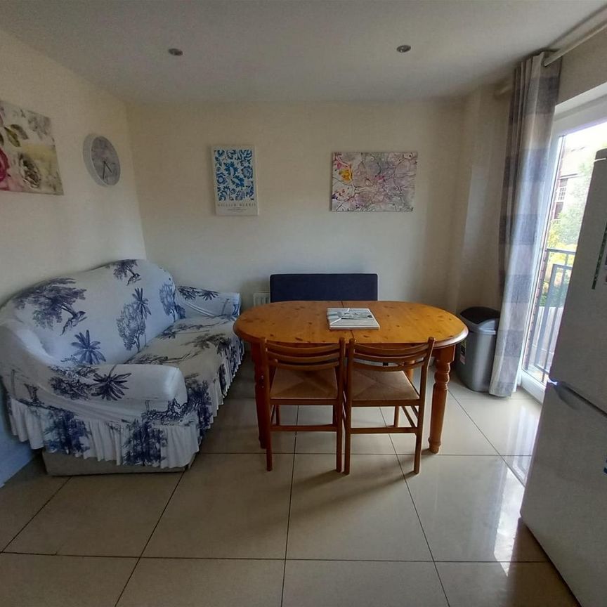 Hatton Road, Bristol - Photo 1