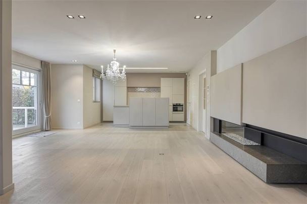 Appartement te huur - Photo 1