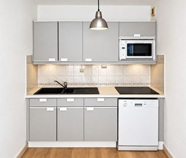 Location Appartement 3 pièces 58m² LES SABLES D OLONNE 85100 - Photo 4