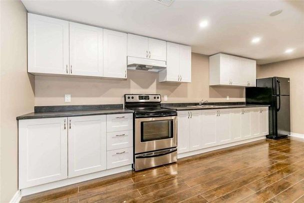 For Lease - 8 Charlemagne Avenue Unit# Lower, Barrie, Ontario - Photo 1