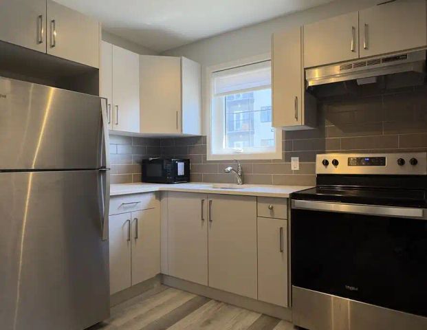 Utilities Included - 1 Bedroom Garage Suite — 1 Bedroom Garage Suite - Photo 1