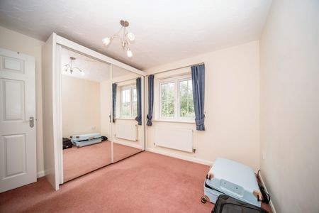 3 bedroom house to rent Dennis Close, Clapham, Bedford, Bedfordshire, MK41 - Photo 4