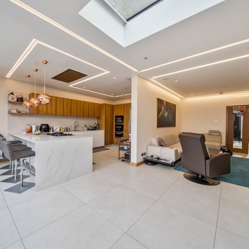 6 bedroom semi-detached house to rent - Photo 1