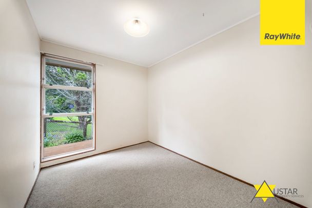 Modern Comfort in Prime New Lynn Location - Photo 1