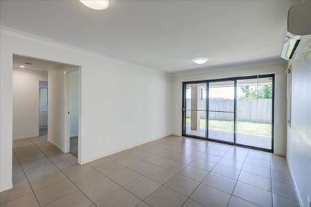 Beautiful Family Home in the Heart of Pimpama - Photo 3