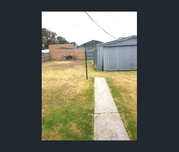 Family home in central pocket of St Albans - Photo 2