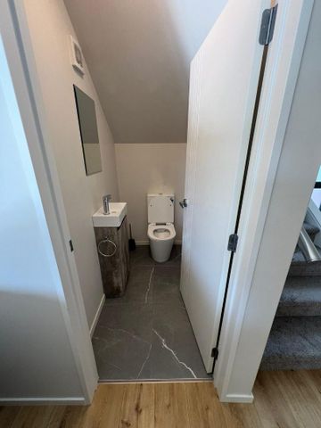 Spacious 3-Bedroom Townhouse in Popular Flat Bush bonus Water and Internet Inclusive! - Photo 3