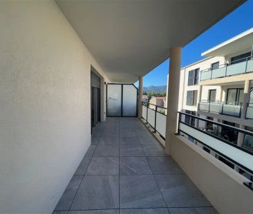 Location appartement 3 pièces - 70m² à Brignoles (83170) - Photo 3