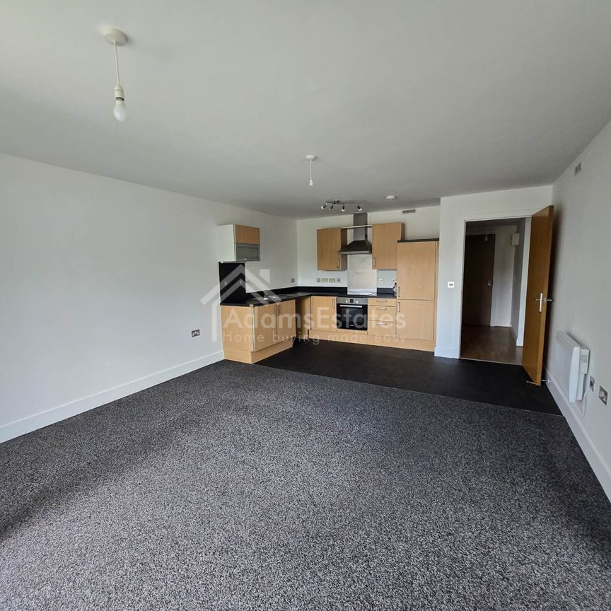 Price £700 pcm - Available Now - Unfurnished - Photo 1