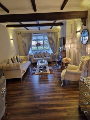 2 Bed Semi-Detached House, Alwyn Close, LU2 - Photo 5