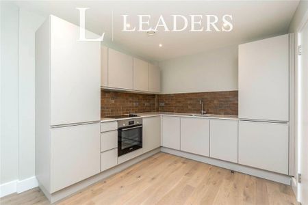 1 bedroom flat to rent - Photo 2