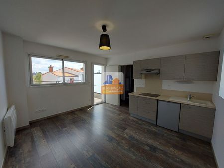 Location Appartement 1 pièce 24m² - Photo 3